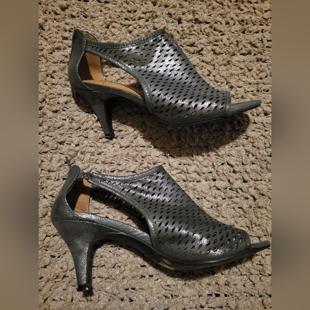 STYLE & CO Haddie Zip Up Ankle Shooties Gray Size 6 - Picture 1 of 15